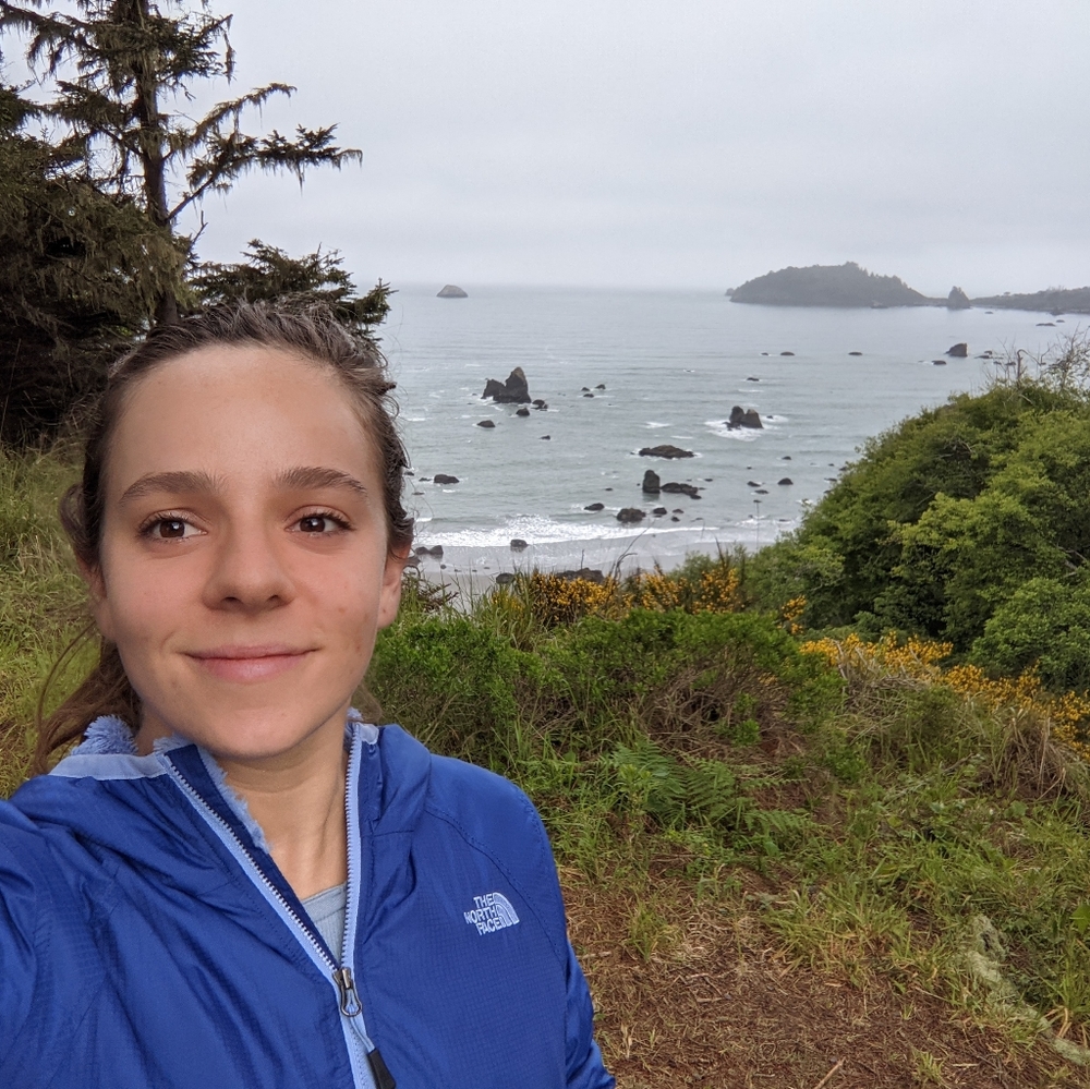 Meet your Posher, Desiree